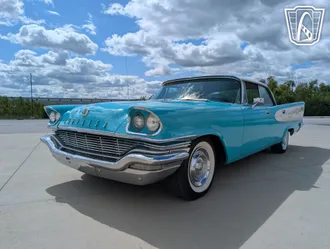1957 Chrysler Windsor photo 3