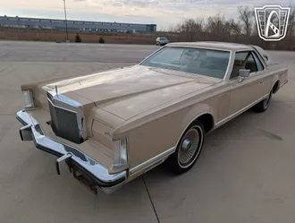 1979 Lincoln Continental photo 2