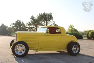 1932 Ford Roadster photo 3