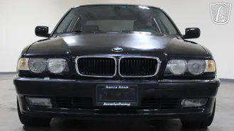 2001 BMW 740il photo 4