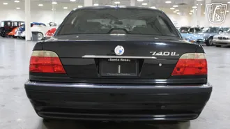 2001 BMW 740il photo 6