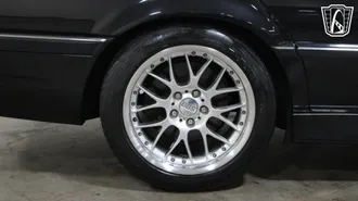 2001 BMW 740il photo 7