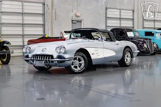 1960 Chevrolet Corvette photo 3