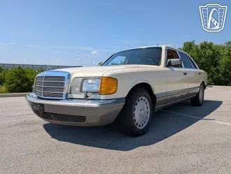 1986 Mercedes-Benz S-Class photo 3