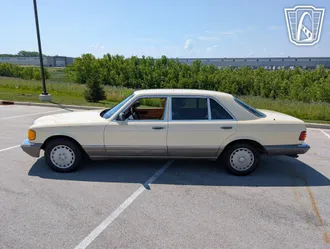 1986 Mercedes-Benz S-Class photo 5