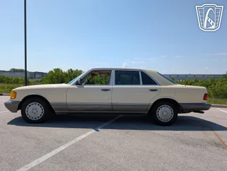 1986 Mercedes-Benz S-Class photo 6