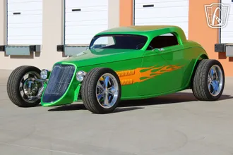 1933 Ford Coupe photo 2