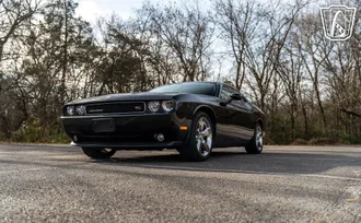2009 Dodge Challenger photo 7