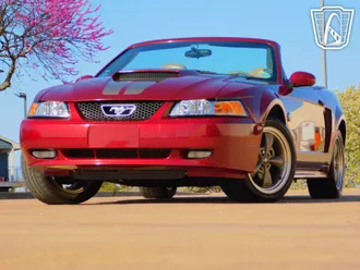 2004 Ford Mustang photo 2