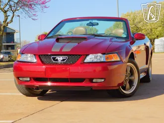 2004 Ford Mustang photo 5
