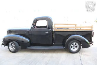 1940 Ford 1-1/2 Ton Pickup photo 3