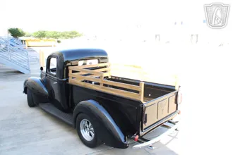 1940 Ford 1-1/2 Ton Pickup photo 5