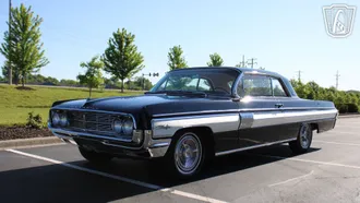 1962 Oldsmobile Starfire photo 3