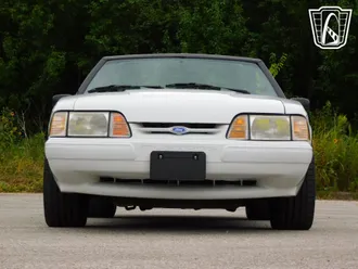 1990 Ford Mustang photo 4