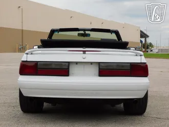 1990 Ford Mustang photo 5