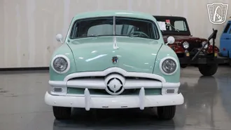 1949 Ford Custom photo 3