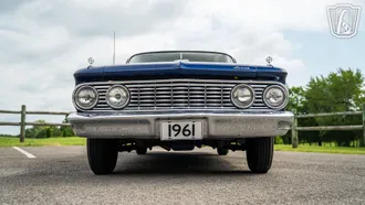 1961 Mercury Comet photo 4