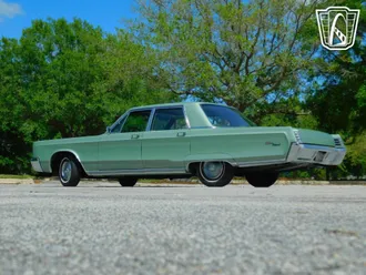 1967 Chrysler Newport photo 6