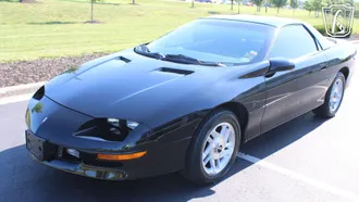 1993 Chevrolet Camaro photo 2