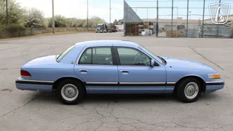 1994 Mercury Grand Marquis photo 3