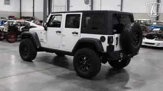 2016 Jeep Wrangler photo 3