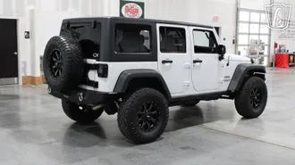2016 Jeep Wrangler photo 4