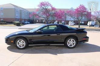 1999 Pontiac Firebird photo 3