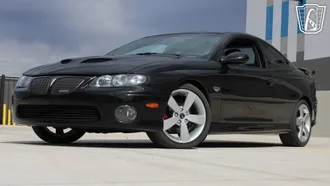 2005 Pontiac GTO photo 2