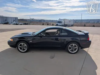 2003 Ford Mustang photo 5