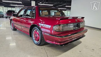 1989 Pontiac Bonneville photo 2