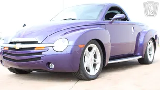 2004 Chevrolet SSR photo 3