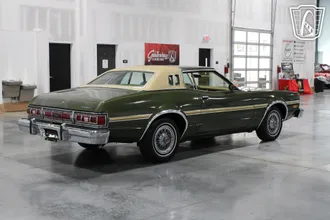 1976 Ford Torino photo 4