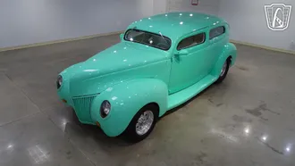 1939 Ford Sedan photo 2