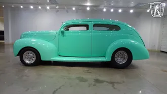 1939 Ford Sedan photo 6