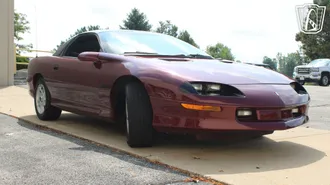 1995 Chevrolet Camaro photo 2