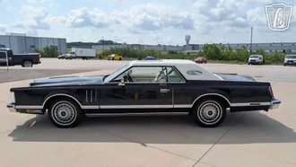 1979 Lincoln Mark V photo 5
