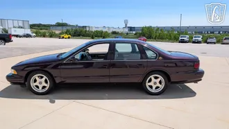 1995 Chevrolet Impala SS photo 5