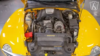 2004 Chevrolet SSR photo 2