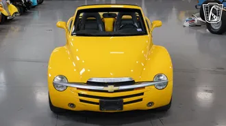 2004 Chevrolet SSR photo 4