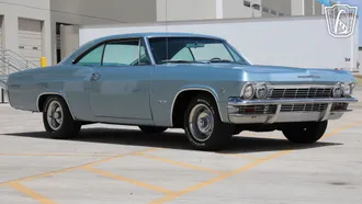1965 Chevrolet Impala SS photo 4