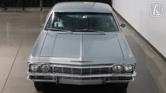 1965 Chevrolet Impala SS photo 5