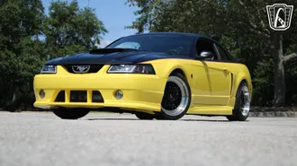 2001 Ford Mustang GT photo 2