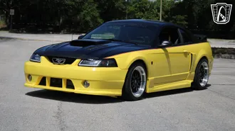 2001 Ford Mustang GT photo 4