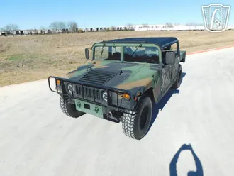 2002 Am General M1123 photo 3