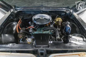 1961 Pontiac Bonneville photo 2