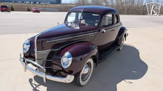 1940 Ford Deluxe photo 2
