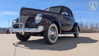 1940 Ford Deluxe photo 4