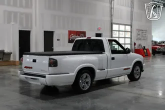 2003 GMC Sonoma photo 4