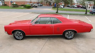 1967 Pontiac LeMans photo 3