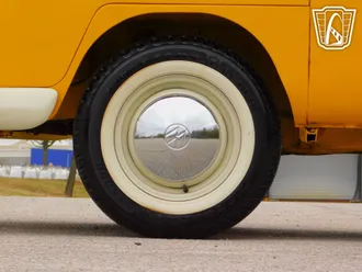 1975 Volkswagen Type 2 photo 7
